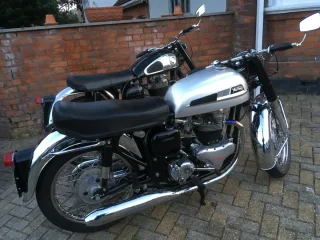 Pictures of your Norton 961