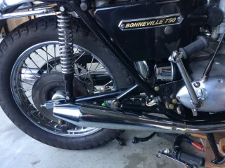 Bought my first Triumph - Stuck Slides