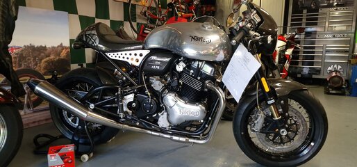 Pictures of your Norton 961