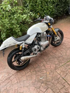 Pictures of your Norton 961