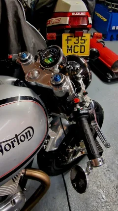 Pictures of your Norton 961