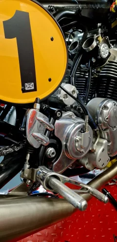 Pictures of your Norton 961