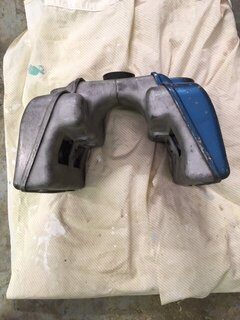 71-72 Triumph complete TR6 airbox - $45.00, please US and Canada only
