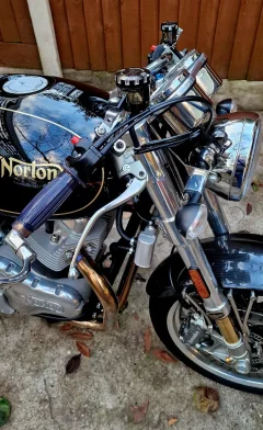 Pictures of your Norton 961