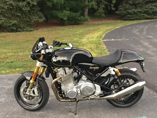 Pictures of your Norton 961