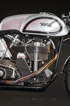 Help if you can, Norton racer in bad shape