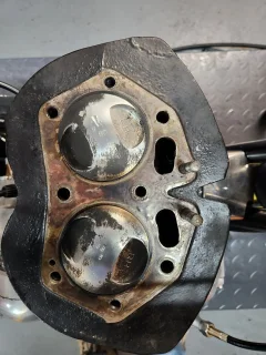 650SS head gasket and pistons