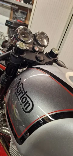 Pictures of your Norton 961