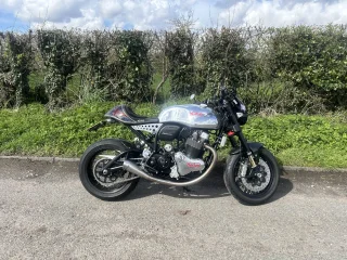 Pictures of your Norton 961