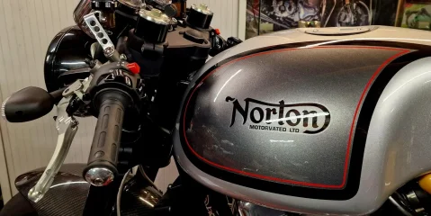 Pictures of your Norton 961