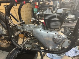 Triton T120R pre-unit engine