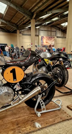 Pictures of your Norton 961