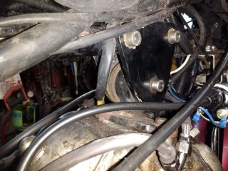 extra ISO under gearbox head steady delete