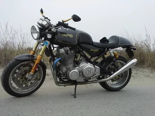 Pictures of your Norton 961