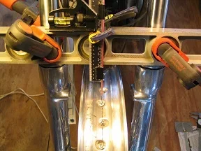 front wheel offset on disk brake commandos (2015)