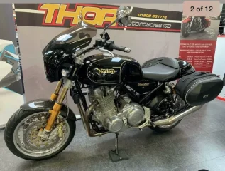 Triumph Thruxton Fairing fitted to Norton 961 - I want one (a lot)!