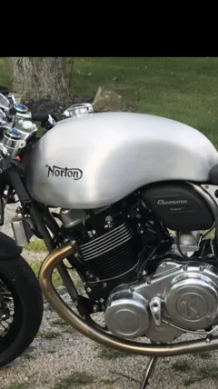 Pictures of your Norton 961