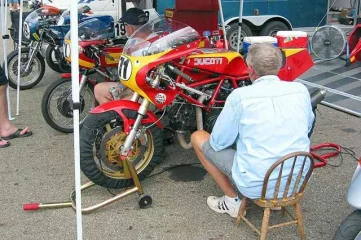 Motorcycle lift table