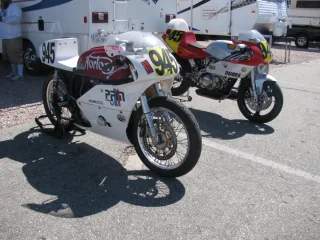 Norton Twins at the Willow Springs AHRMA Race 2018