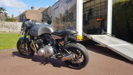 Pictures of your Norton 961