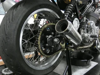 Rear sprocket & Cush rubbers