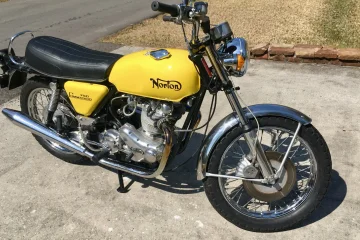 Late 1972 Commando 750 for sale