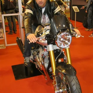 Media 'Motorcycle Live 2012' in album 'Commando 961'